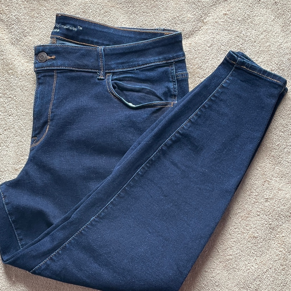 Maurices 20W Deep Indigo Skinny Jeans